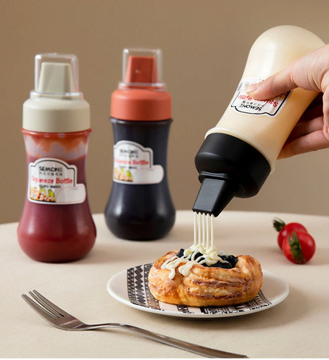 Picture of [HJ047] 5 Hole Squeeze Sauce Bottle (280ML)